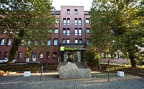 Holiday Inn Express - Saarbruecken By Ihg